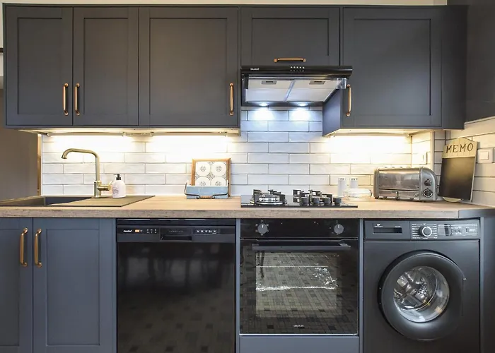 Belle Location Raffinee *